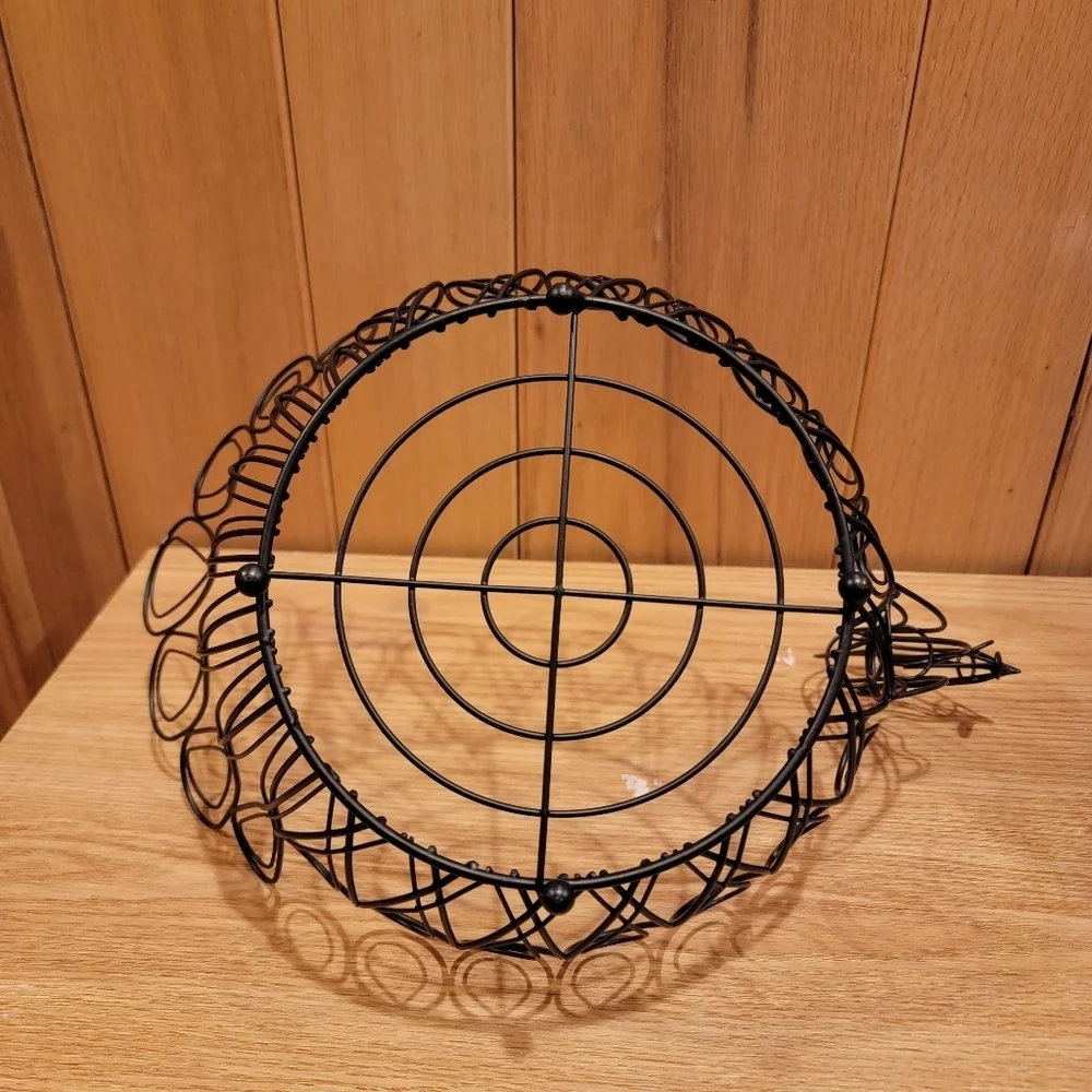 Vintage Large Metal Wire Basket Turkey Fruit Bread Bowl Thanksgiving Table